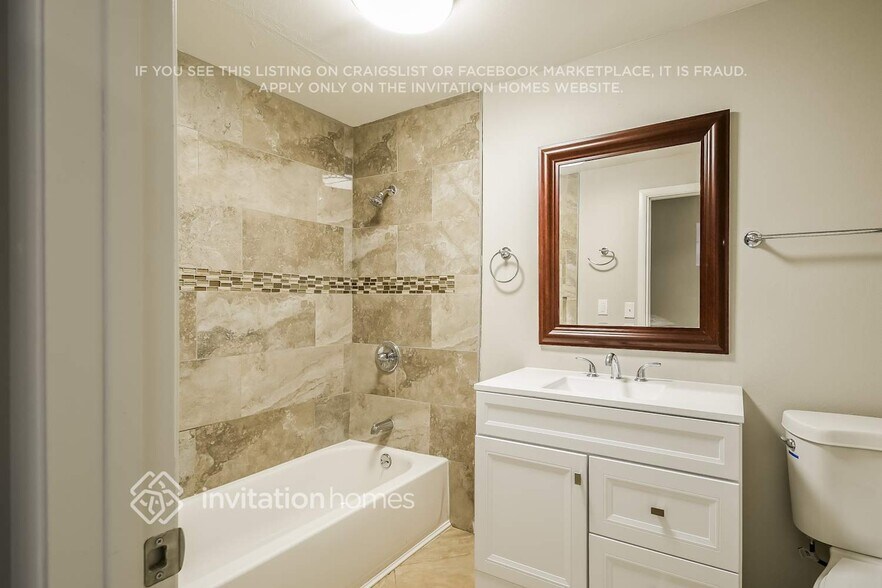 Building Photo - 14826 N 38th St