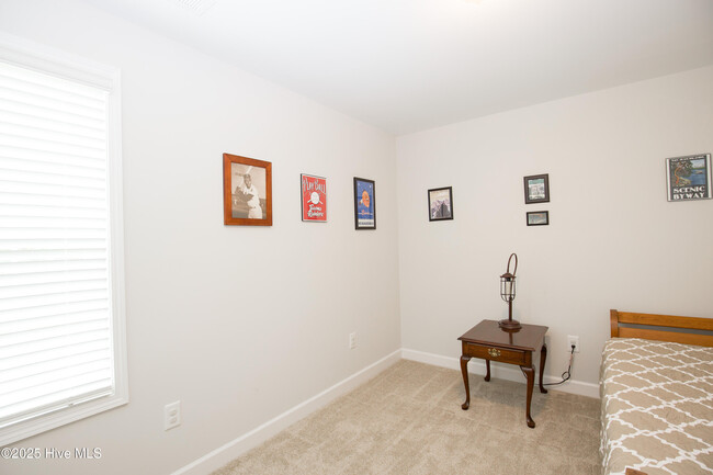Building Photo - 3000 Wilton Wy