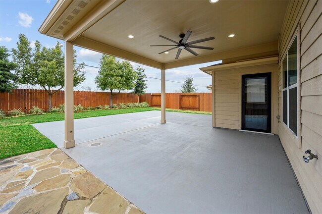 Building Photo - 1843 Garnet Breeze Dr