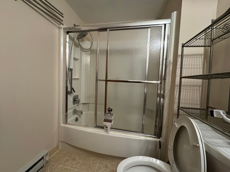 Bathroom - 2214 Main St