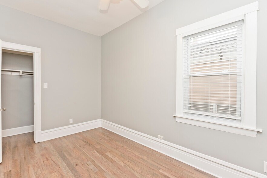 Building Photo - 1324 Byron W St