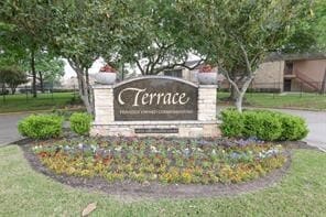 Building Photo - 10555 Turtlewood Ct
