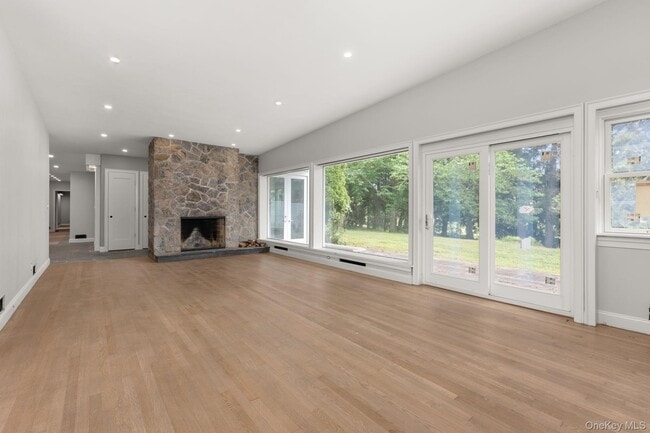 Building Photo - 36 Crosshill Rd