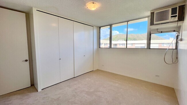 Building Photo - AVAILABLE NOW! 2-Bedroom, 2-Bath Corner Un...