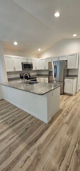 Building Photo - 936 Osage Villa Ct