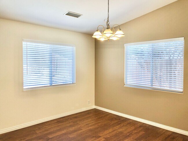 Building Photo - Light & Bright Single-Story Home in the Heart of Fallbrook, Complete with Private, Fully Fenced B...
