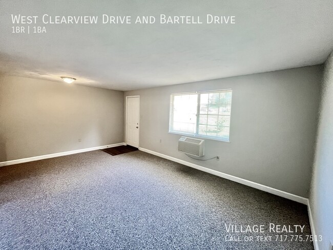 Building Photo - Newly-renovated 1-Bed Convenient to I-83 &...