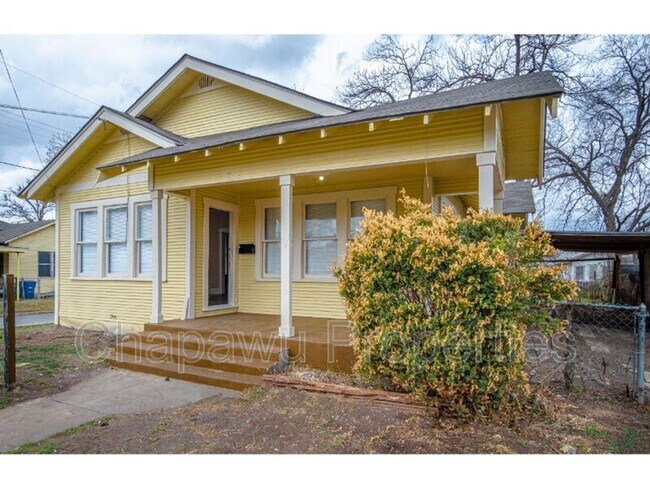 Building Photo - 1101 Gibbs