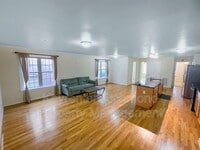 Building Photo - 3219 Ellwood Ave