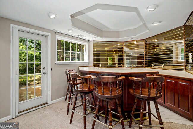 Building Photo - 1018 Pleasance Grove