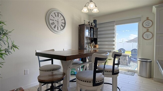 Building Photo - 35 Laurel Course