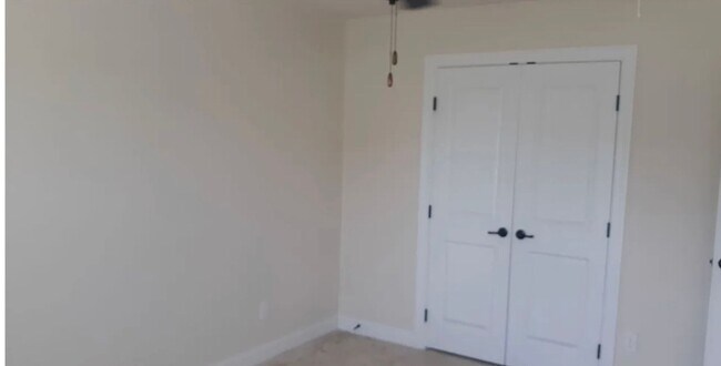 Building Photo - Discover this spacious 5-bedroom, 3.5-bath home in Elgin, SC ~ Available July 2026!