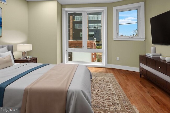 Building Photo - 2521 Manton St