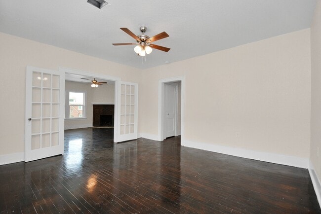 Building Photo - 2622 Rosedale St