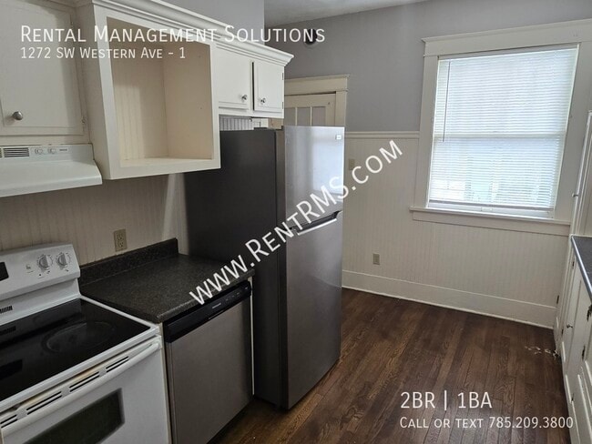 Building Photo - 1272 SW Western Ave