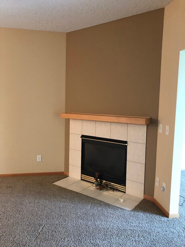 Building Photo - 20534 Cypress Dr