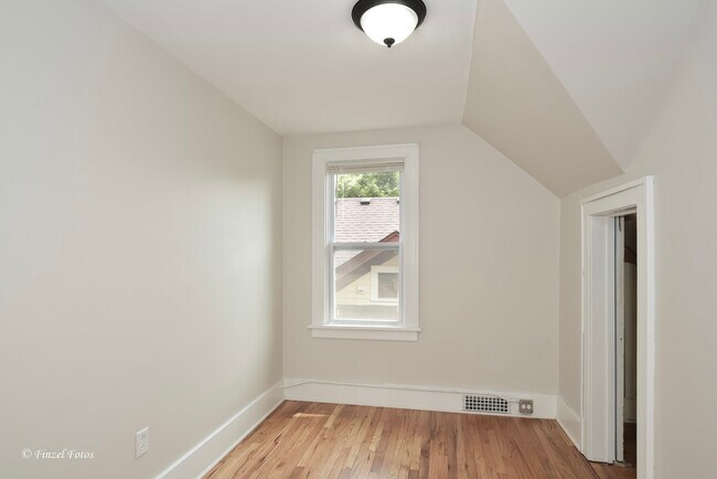 Building Photo - 93 Elmhurst St