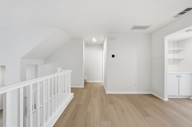 Building Photo - 25715 Wagner Way