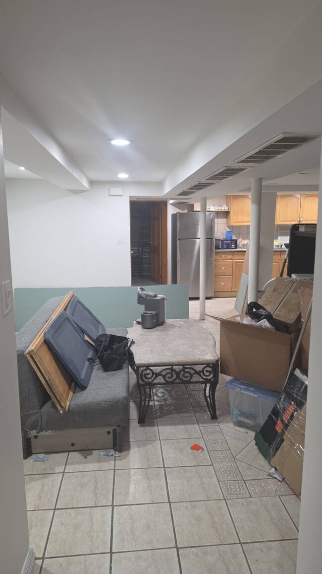 Building Photo - 45-1 21st Ave