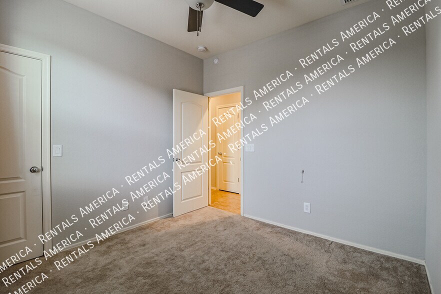 Building Photo - 21271 E Pecan Ln