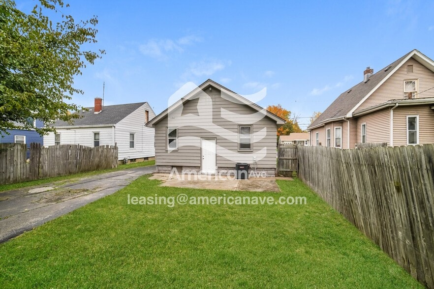 Building Photo - 504 E Forrest Hill Ave