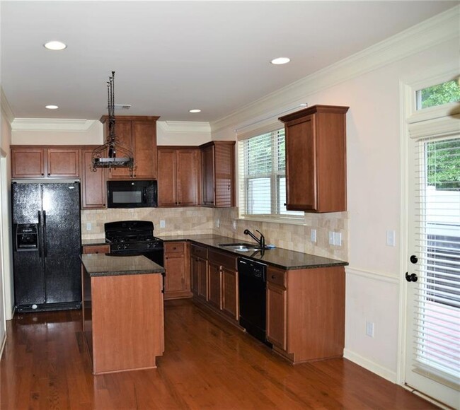 Building Photo - 3356 Sardis Bend Dr