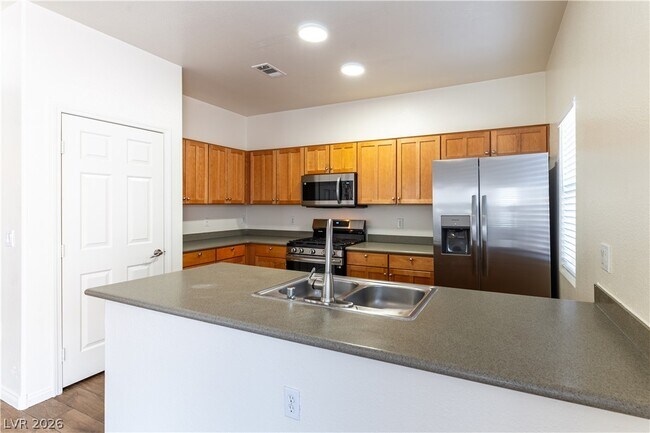 Building Photo - 9303 Gilcrease Ave