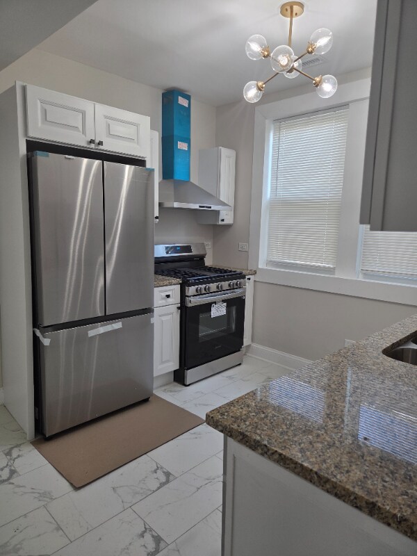 Building Photo - 1048 W Marquette Rd