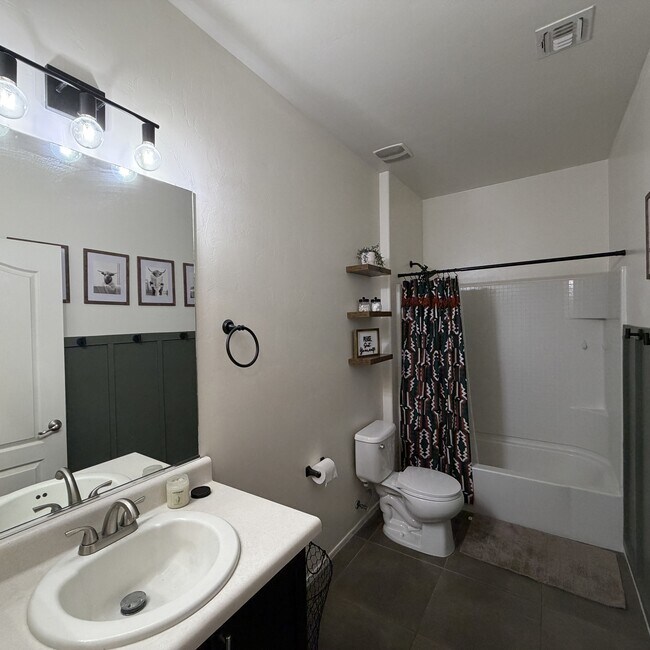 Building Photo - 726-PM26-726 S Harry P Stagg Dr