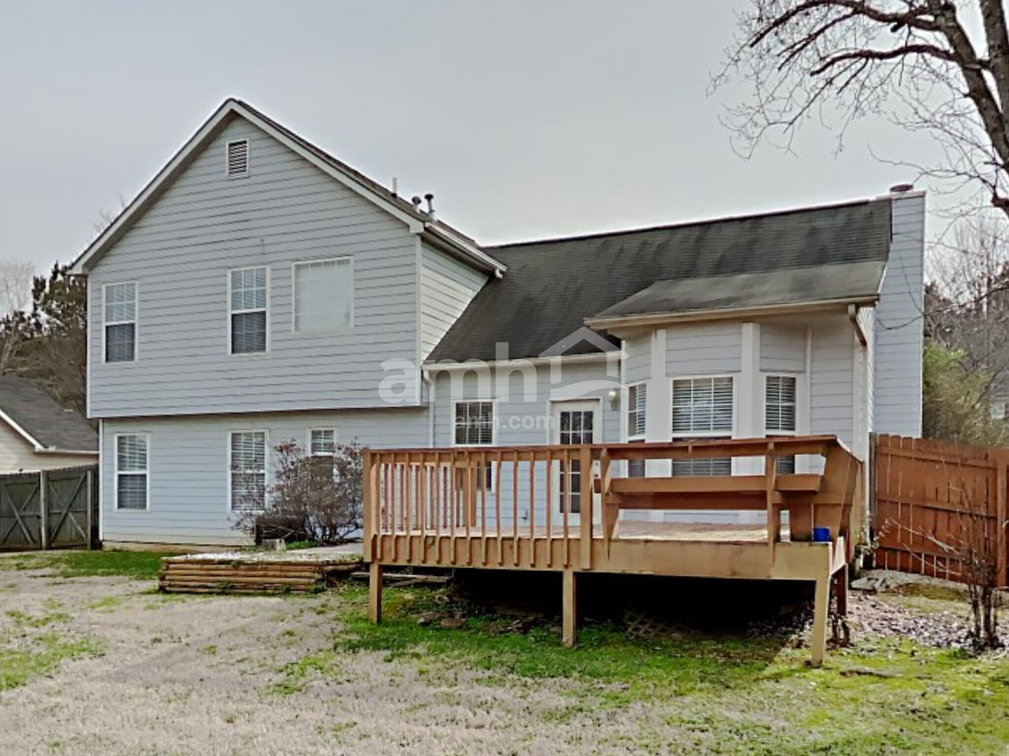 Building Photo - 4855 Lake Park Ter