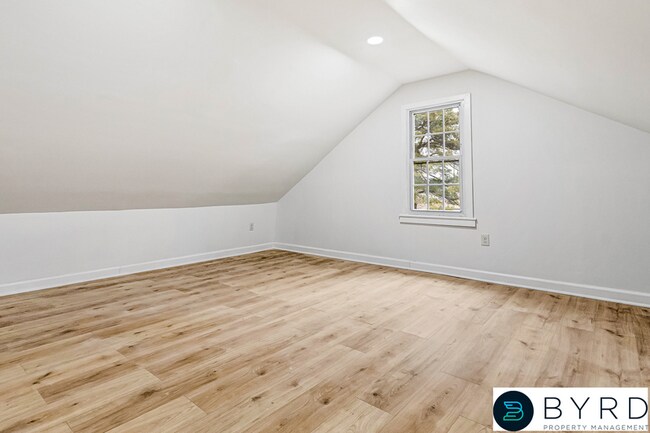 Building Photo - 2958 Winston Churchill Dr