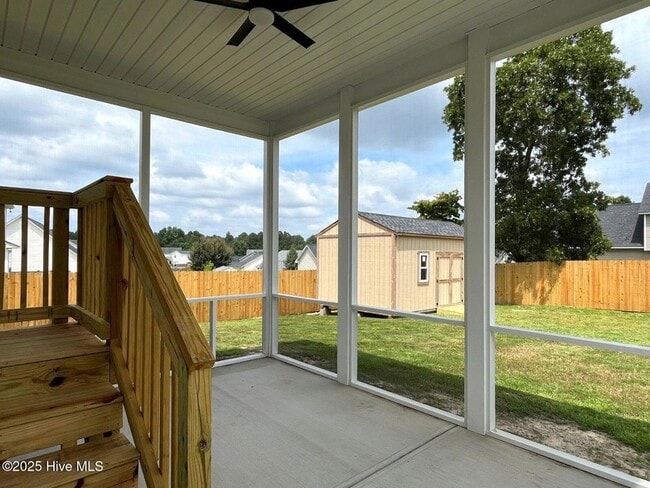 Building Photo - 1508 Thoroughbred Trail