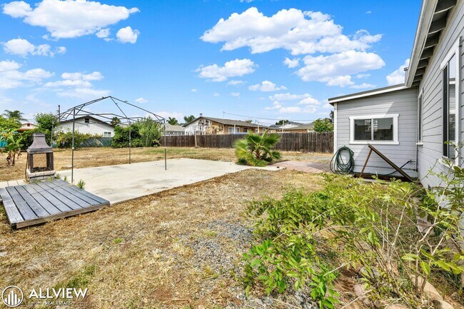 Building Photo - Charming 3 Bed/1 Bath El Cajon Home with Spacious Yard