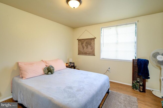 Building Photo - 117 Roberta Jean Ave