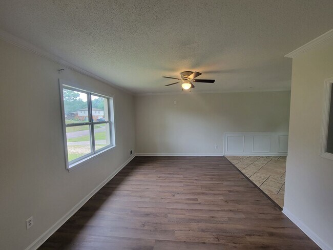 Building Photo - 3513 Wyevale Dr