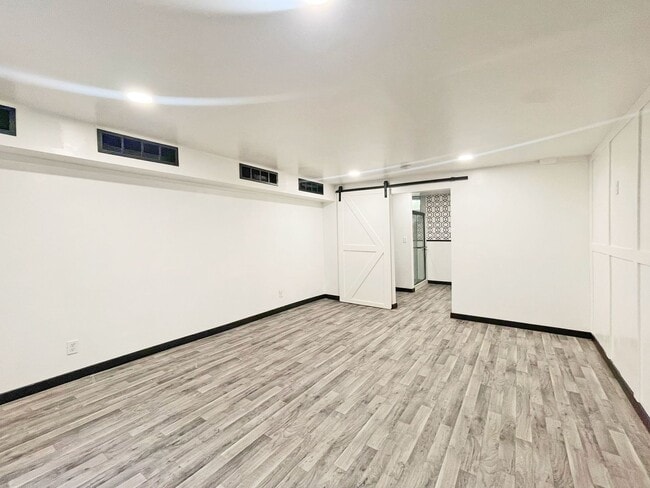 Building Photo - 7515 Cloman Way E