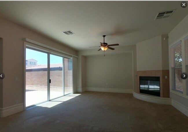 Building Photo - 496 Via Palermo Dr