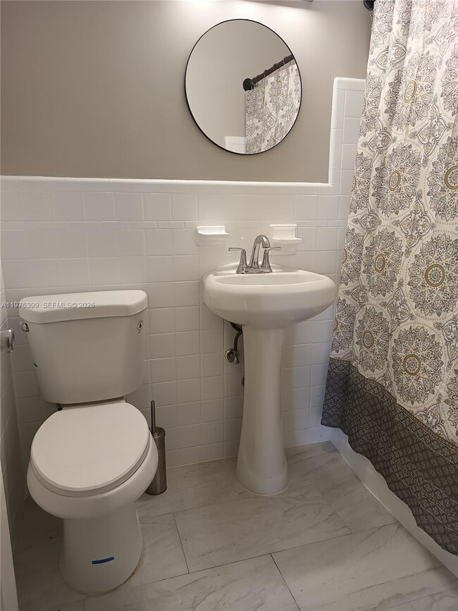 Building Photo - 507 SE 18th St