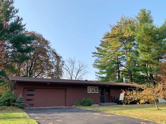 Building Photo - 5505 Raymond Rd