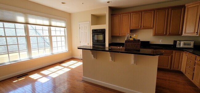 Building Photo - 1641 Piccard Dr