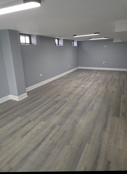 Large finished basement - 2103 S 20th Ave