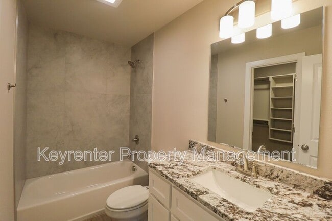 Building Photo - 214 N Cleveland Ave