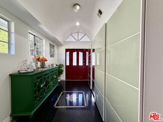 Building Photo - 7764 Fountain Ave