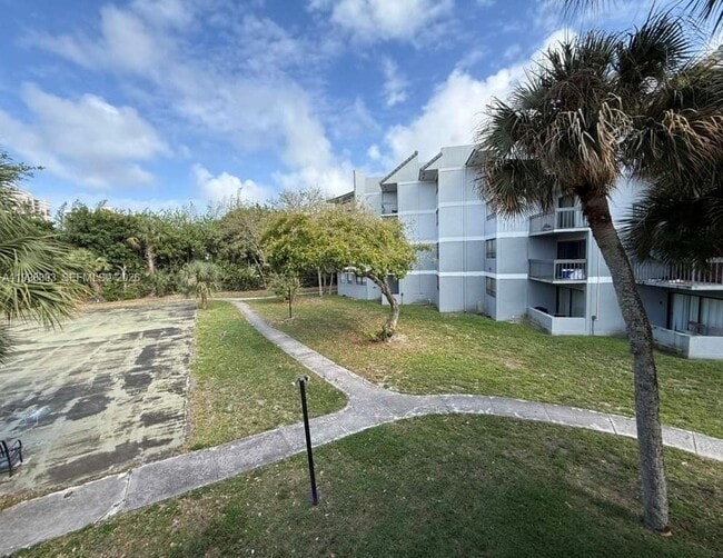 Building Photo - 1920 N Congress Ave