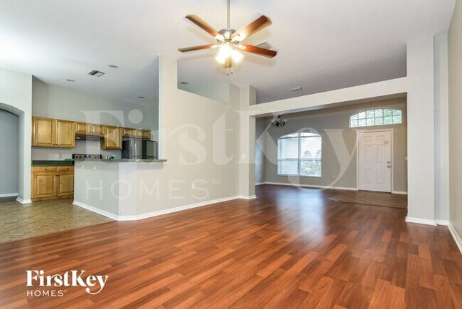 Building Photo - 3706 Treeline Dr