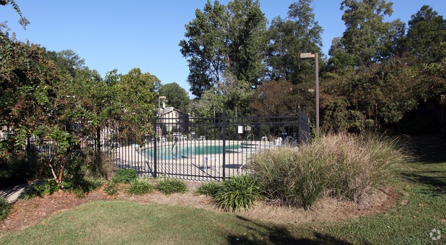 Building Photo - Southbrook Garden