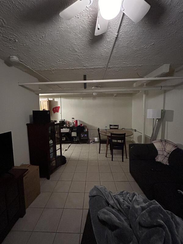 Building Photo - 632 Howard Pl