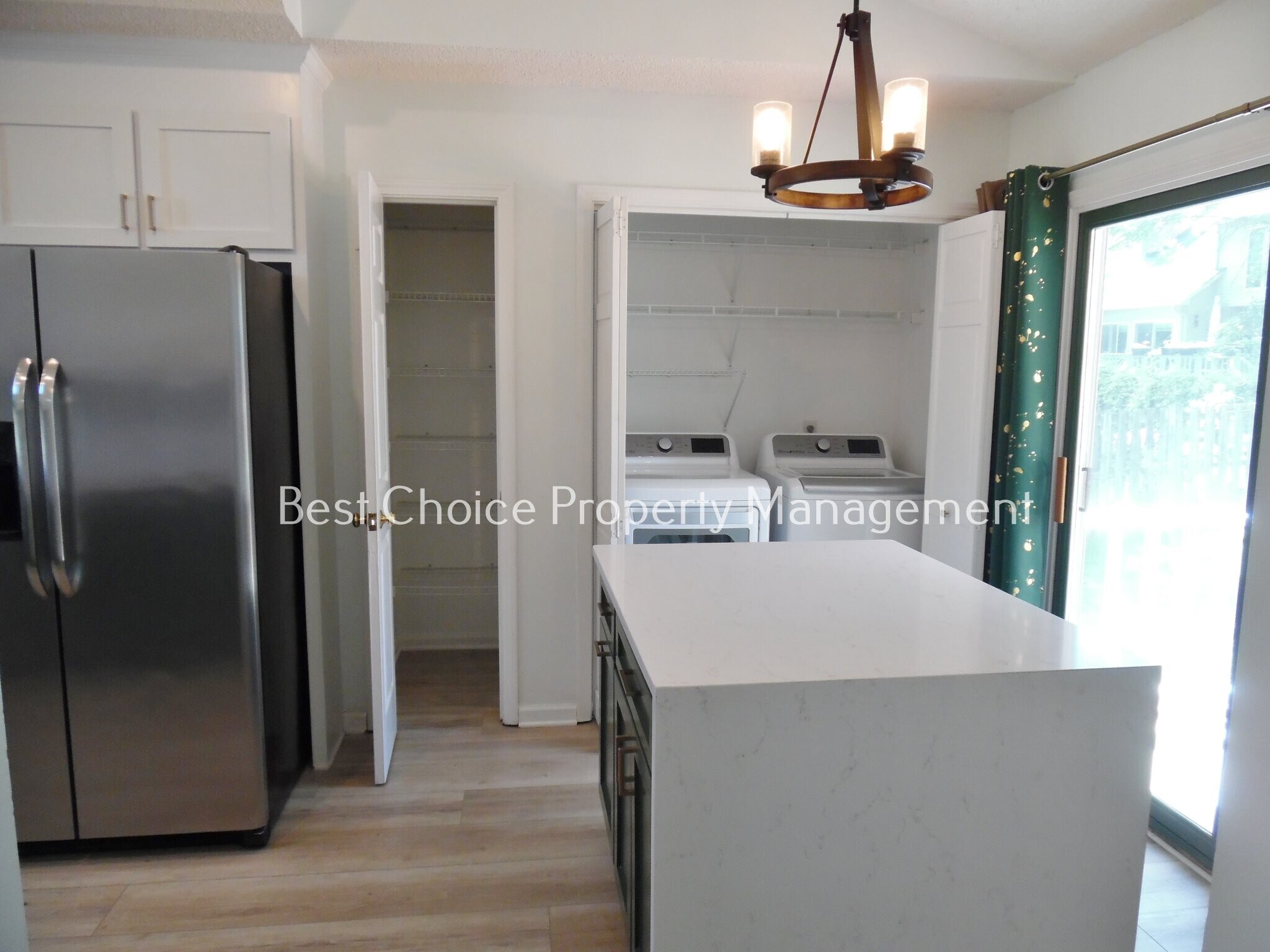 Building Photo - 5 Fallsburg court