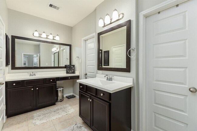 Building Photo - 12319 Northpointe Ridge Ln