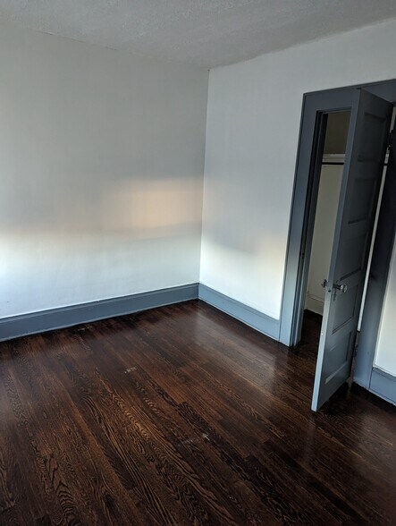 Building Photo - 2295 E Main St